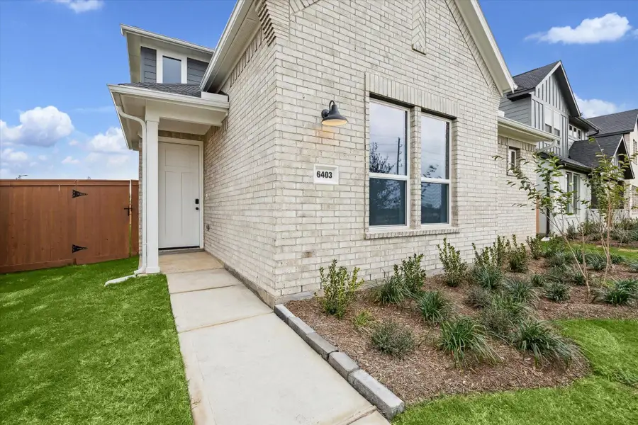 Exterior details and patio area of a home in Elyson, Katy (Image 4).