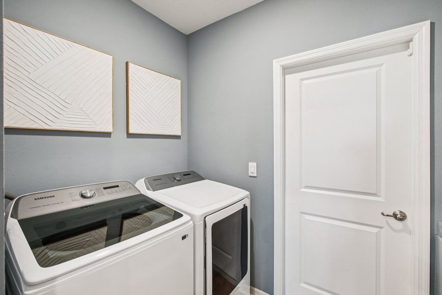 Representative interior finishes for a home built from the Maple by Maronda Homes in Coastal Communities, Edgewater (Image 20).