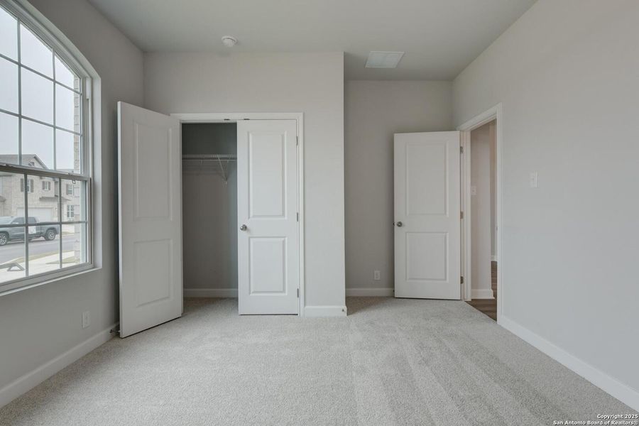 Spacious, unfurnished interior of a new home in The Heritage at Saddlebrook Ranch 70's, Schertz (Image 29). Spacious, unfurnished interior of a new home in The Heritage at Saddlebrook Ranch 70's, Schertz (Image 29).