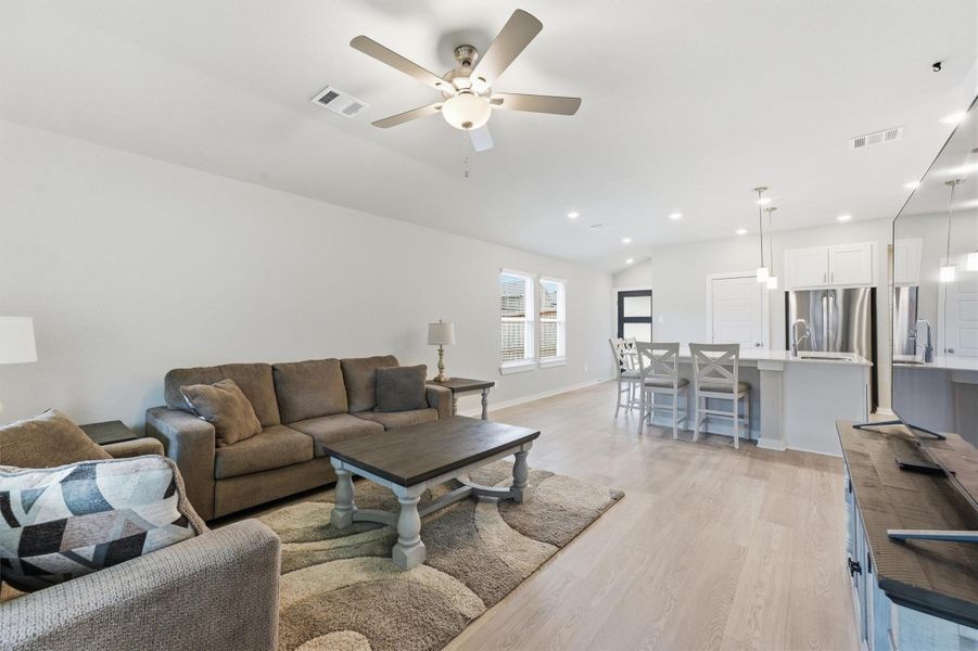 Furnished interior view inside a new home in Montgomery Oaks - Premier, Conroe (Image 10). Furnished interior view inside a new home in Montgomery Oaks - Premier, Conroe (Image 10).