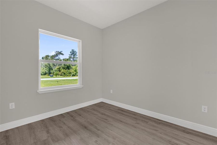 Spacious, unfurnished interior of a new home in , Ocala (Image 33).