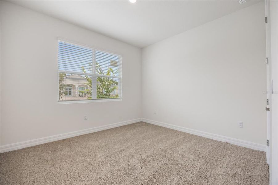 Spacious, unfurnished interior of a new home in Lakes of Mount Dora, Mount Dora (Image 23).