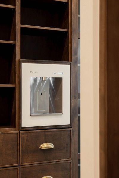 Close-up of interior finishes inside a home in , Charleston (Image 100). Close-up of interior finishes inside a home in , Charleston (Image 100).