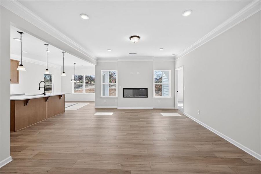 Spacious, unfurnished interior of a new home in Jones Ridge, Dallas (Image 42).
