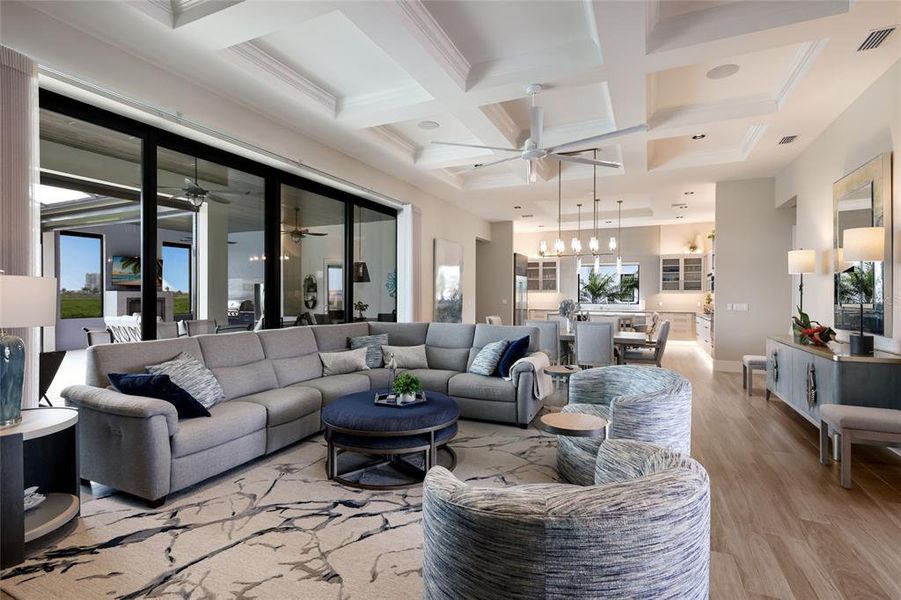 Community amenities in , Palmetto (Image 45).