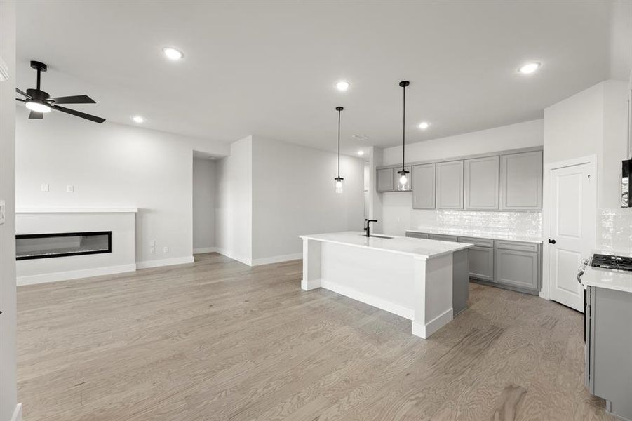 14. 2352 Bell - Dining (3)