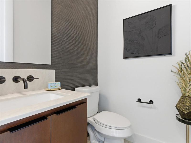 Furnished interior view inside a new home in , Dallas (Image 9).