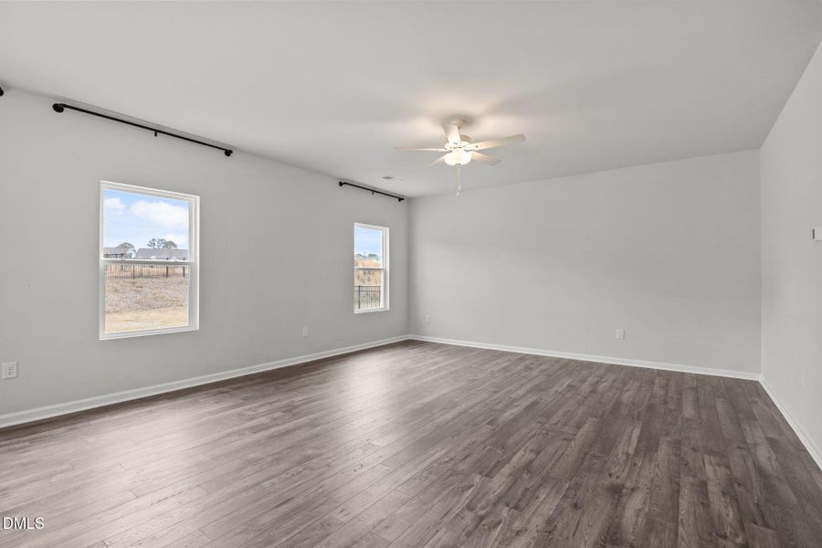 24-web-or-mls-IMG_9824 24-web-or-mls-IMG_9824