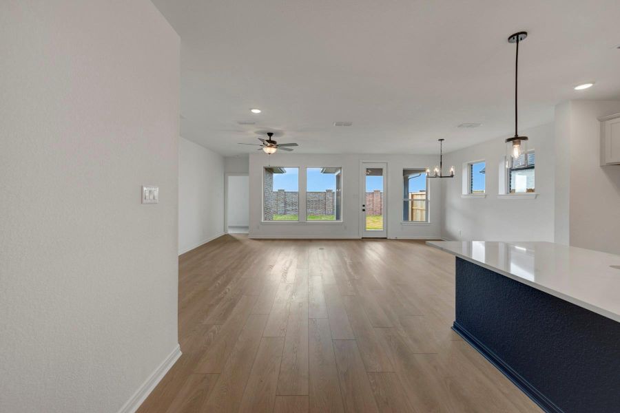 Spacious, unfurnished interior of a new home in Beacon Point at Lago Mar 50’ Homesites, Texas City (Image 35).