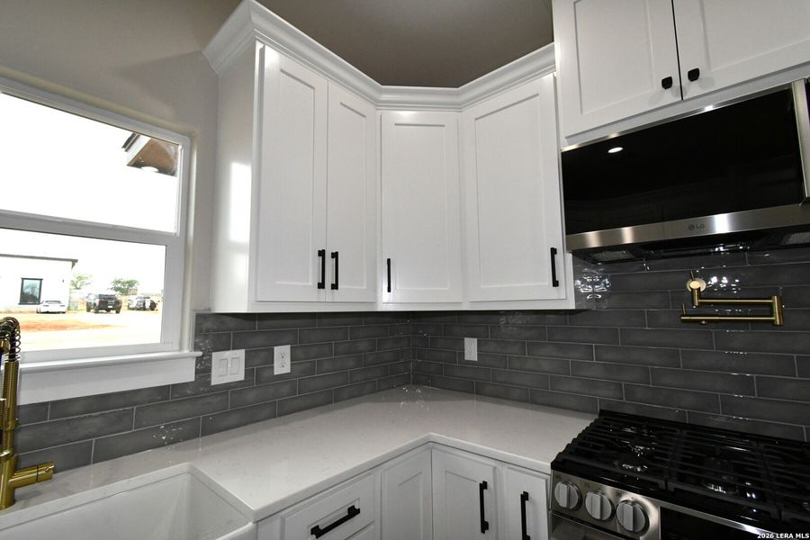 Furnished interior view inside a new home in , Von Ormy (Image 8).