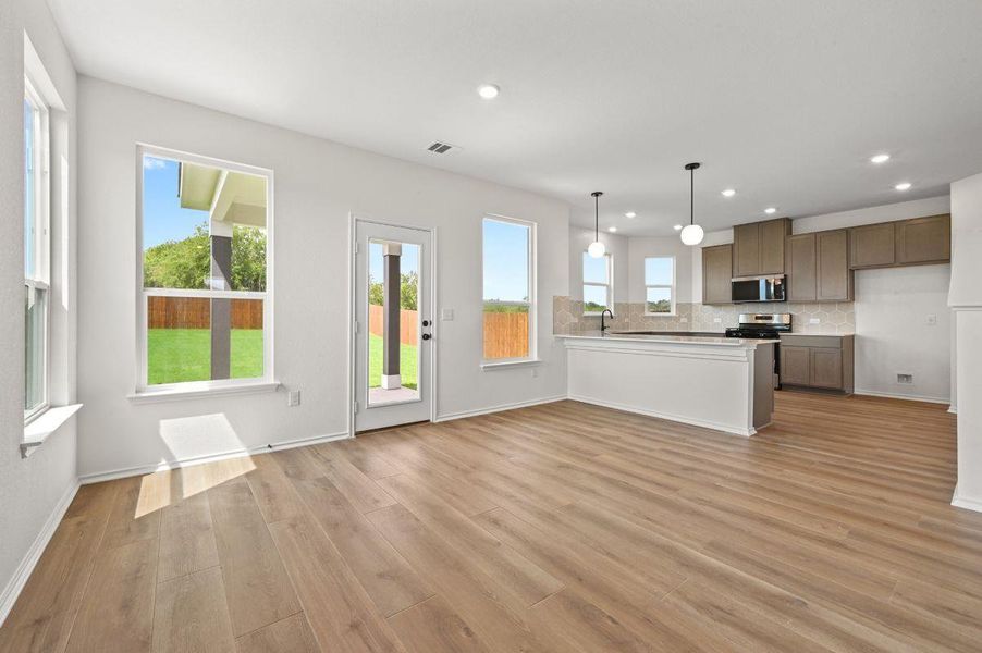 Spacious, unfurnished interior of a new home in Watermill-Heritage Collection, Uhland (Image 26). Spacious, unfurnished interior of a new home in Watermill-Heritage Collection, Uhland (Image 26).