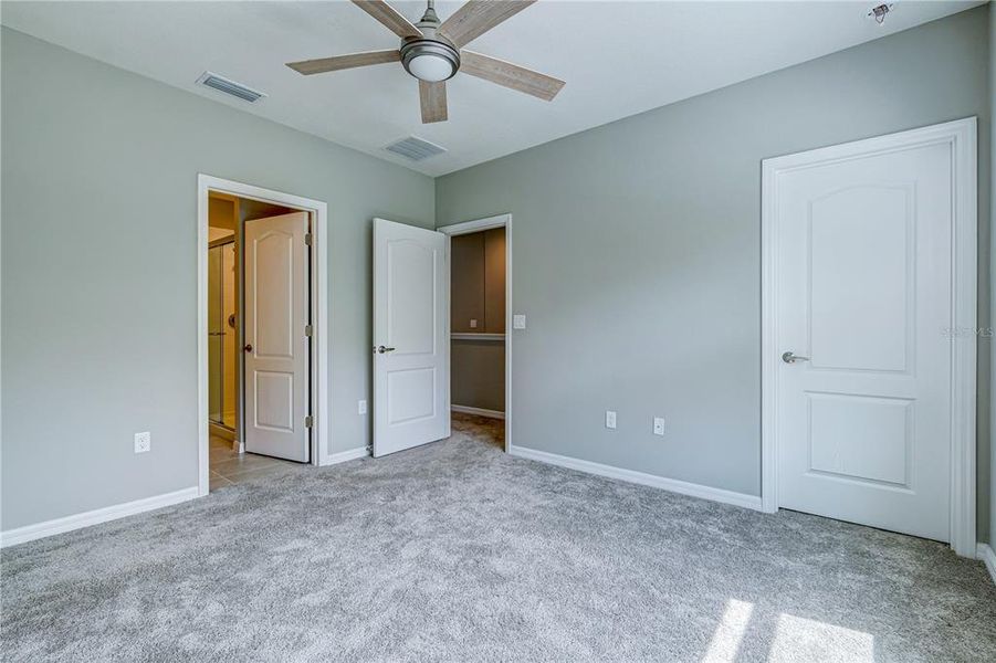 Spacious, unfurnished interior of a new home in , Parrish (Image 21). Spacious, unfurnished interior of a new home in , Parrish (Image 21).