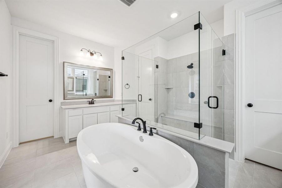 Furnished interior view inside a new home in Dominion of Pleasant Valley, Wylie (Image 5).