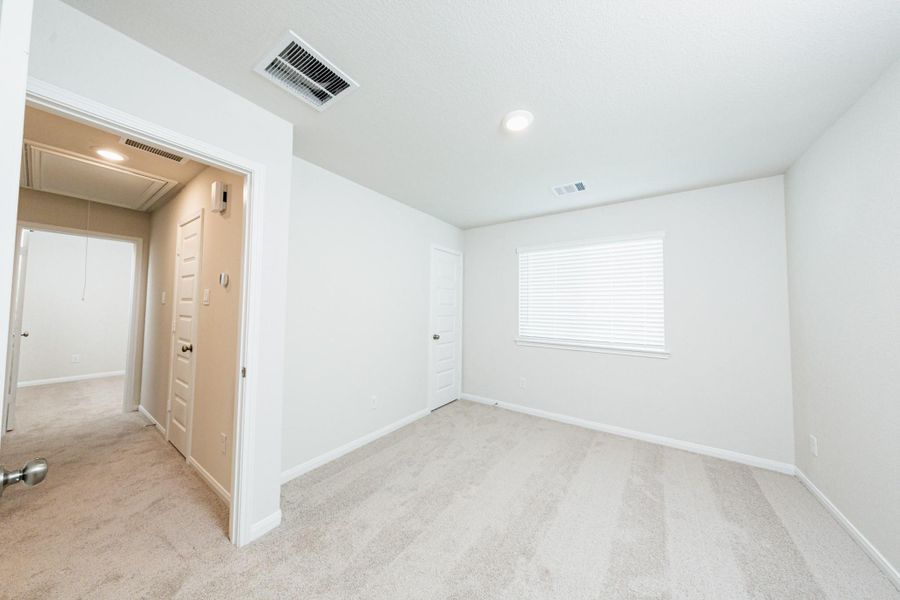 Spacious, unfurnished interior of a new home in Townsend Reserve, Splendora (Image 18). Spacious, unfurnished interior of a new home in Townsend Reserve, Splendora (Image 18).