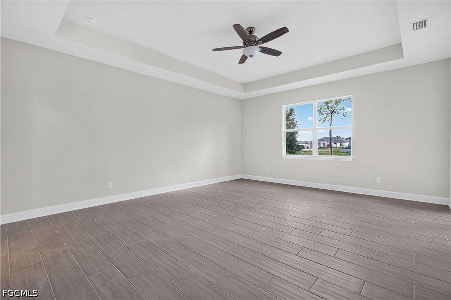 Spacious, unfurnished interior of a new home in Cape Coral, Cape Coral (Image 22). Spacious, unfurnished interior of a new home in Cape Coral, Cape Coral (Image 22).
