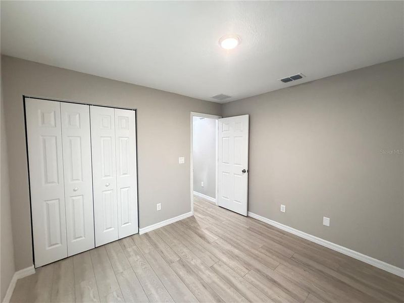 Spacious, unfurnished interior of a new home in , Ocala (Image 10).