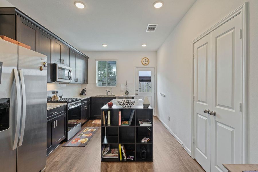 Furnished interior view inside a new home in The Pines At Seven Coves, Willis (Image 12). Furnished interior view inside a new home in The Pines At Seven Coves, Willis (Image 12).