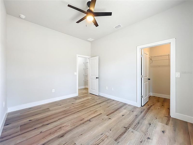 Spacious, unfurnished interior of a new home in , Dunnellon (Image 13).