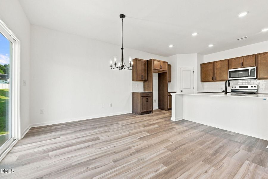 Image 41 of a home in 78 North.