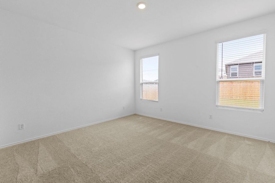 Spacious, unfurnished interior of a new home in Clayton Ranch, Copperas Cove (Image 33).