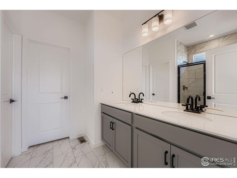 Furnished interior view inside a new home in Farmstead, Berthoud (Image 4).
