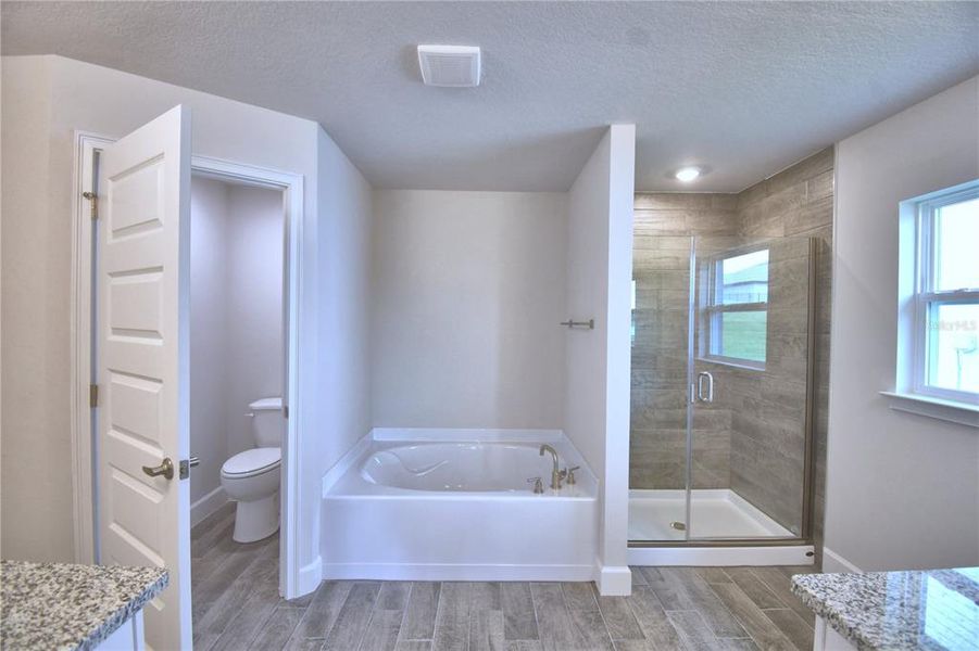 Furnished interior view inside a new home in Lake Juliana Estates, Auburndale (Image 15).