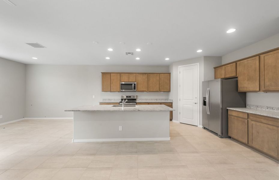 Furnished interior view inside a new home in El Rancho Santa Rosa, Maricopa (Image 16).