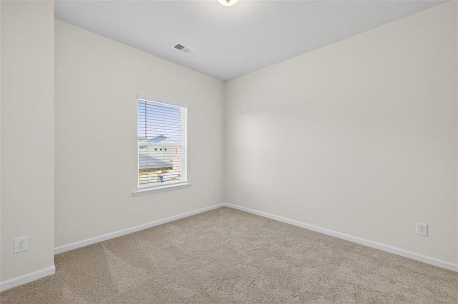 Spacious, unfurnished interior of a new home in Franklin Manor, Lawrenceville (Image 31).