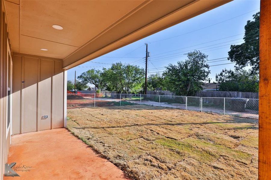 Exterior details and patio area of a home in , Abilene (Image 2).