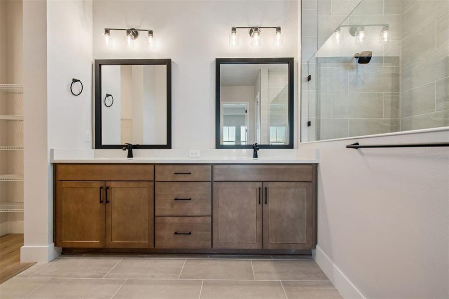Furnished interior view inside a new home in Emerald Landing at Waterside at Lakewood Ranch – Lake Series, Sarasota (Image 12).