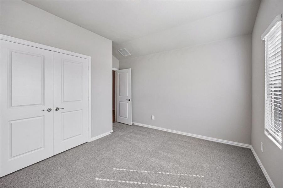 Spacious, unfurnished interior of a new home in Lakehaven - Signature Series, Farmersville (Image 35).