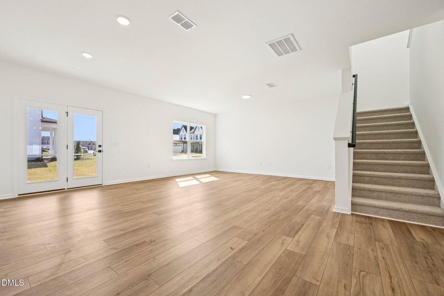 8-web-or-mls-N Stone Ml Trl-S2803-008