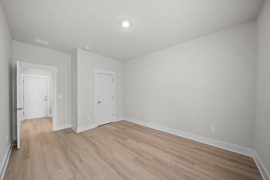 Spacious, unfurnished interior of a new home in Cedar Shoals - Signature Collection, Piedmont (Image 17).