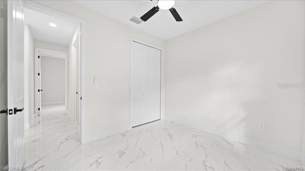 Spacious, unfurnished interior of a new home in , Lehigh Acres (Image 28).