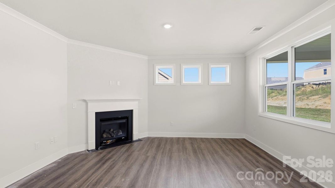 Spacious, unfurnished interior of a new home in Tap Root Farms, Hendersonville (Image 13).