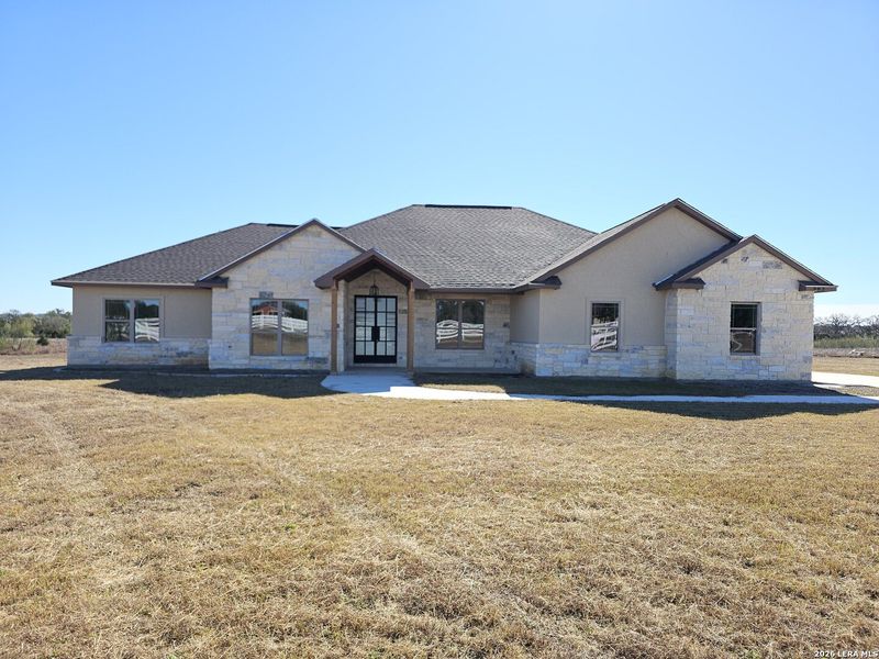 Exterior details and patio area of a home in , Bandera (Image 17).