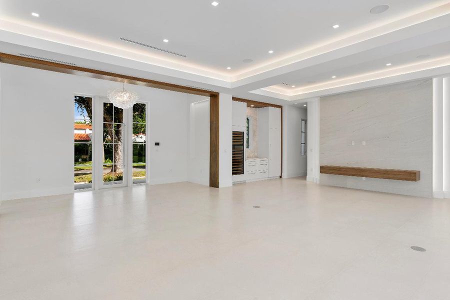 029-420 Barbarossa Ave_029