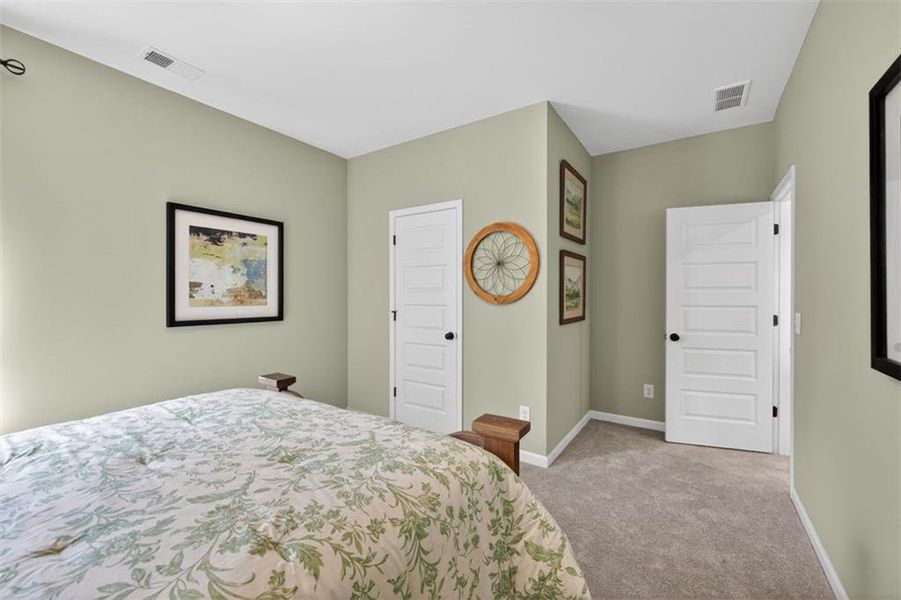 Furnished interior view inside a new home in Oakmont, Dallas (Image 32).