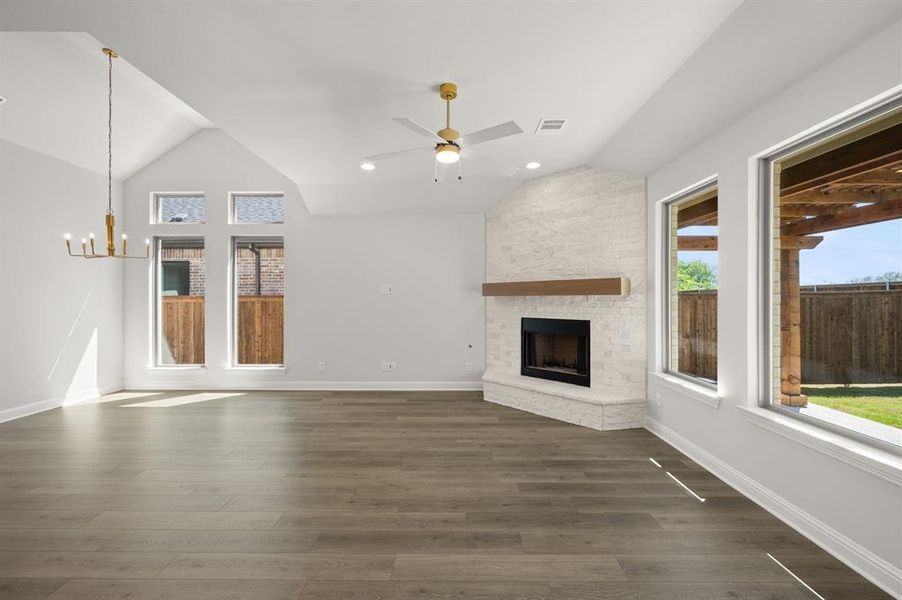 1869 Rough Ridge- Living Room-3