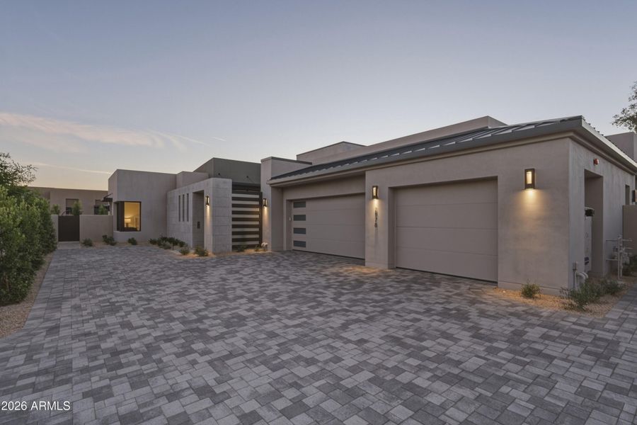 010_Twilight Exterior Front Garage 010_Twilight Exterior Front Garage