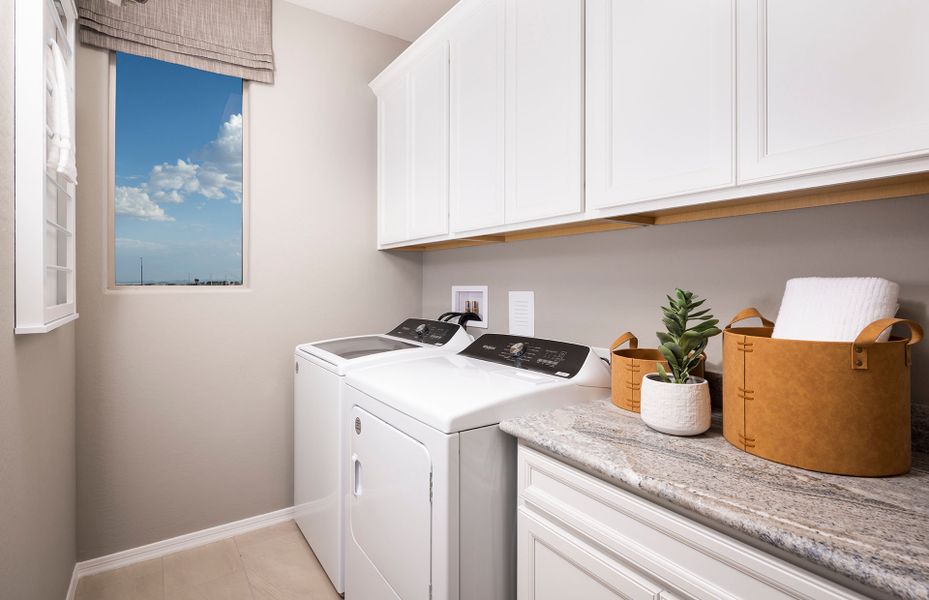 Furnished interior view inside a new home in Allen Ranches, Litchfield Park (Image 9).