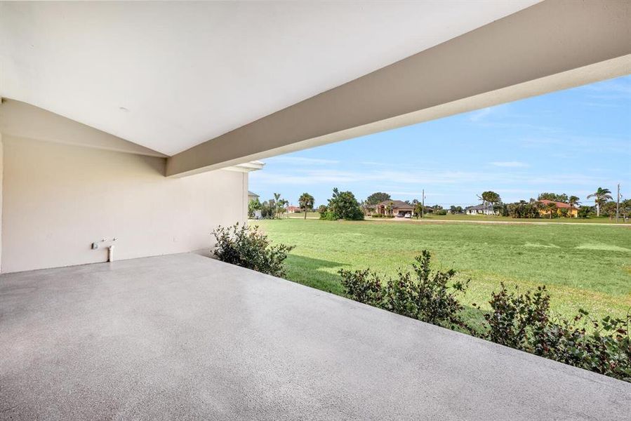 Exterior details and patio area of a home in , Punta Gorda (Image 4).