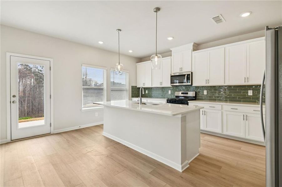 Furnished interior view inside a new home in Creekside at Oxford Park, Fairburn (Image 11). Furnished interior view inside a new home in Creekside at Oxford Park, Fairburn (Image 11).