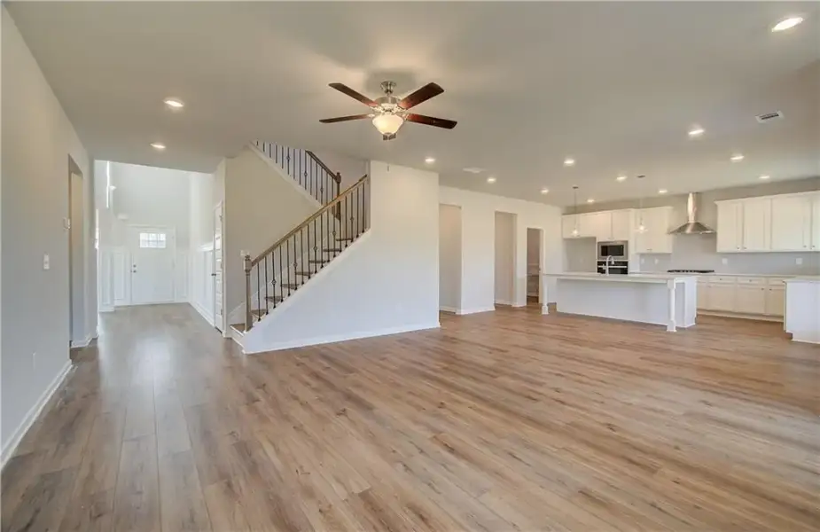Spacious, unfurnished interior of a new home in Grandview at Millers Mill, Stockbridge (Image 21).