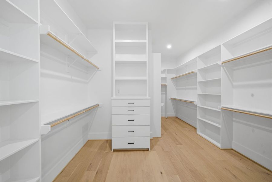 Image 32 of a home in .