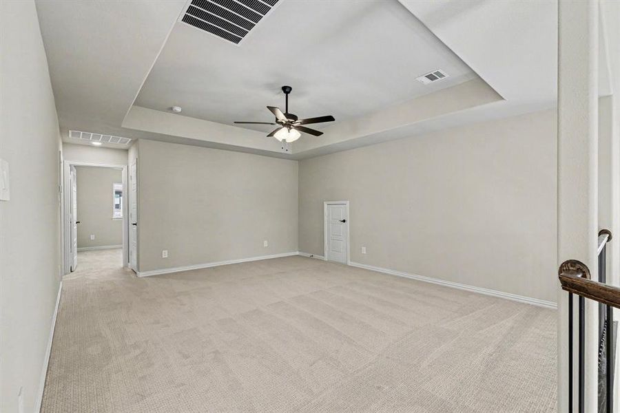 Spacious, unfurnished interior of a new home in , Prosper (Image 31).