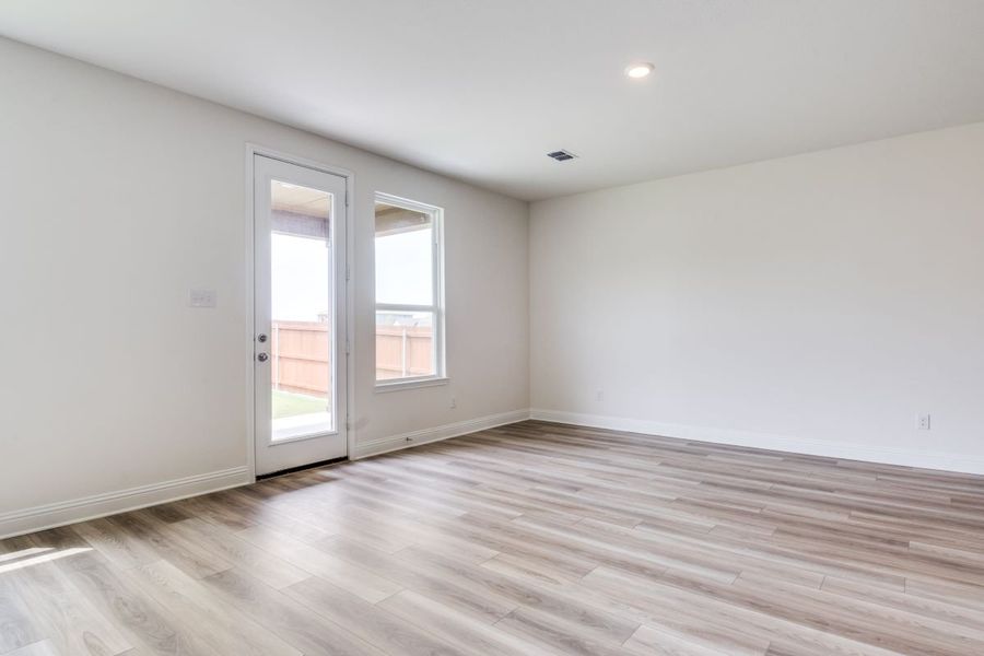 Spacious, unfurnished interior of a new home in Heartland Signature, Heartland (Image 6). Spacious, unfurnished interior of a new home in Heartland Signature, Heartland (Image 6).