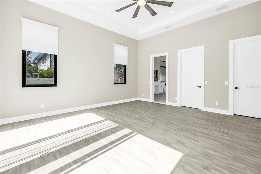 Spacious, unfurnished interior of a new home in , St. Petersburg (Image 54). Spacious, unfurnished interior of a new home in , St. Petersburg (Image 54).