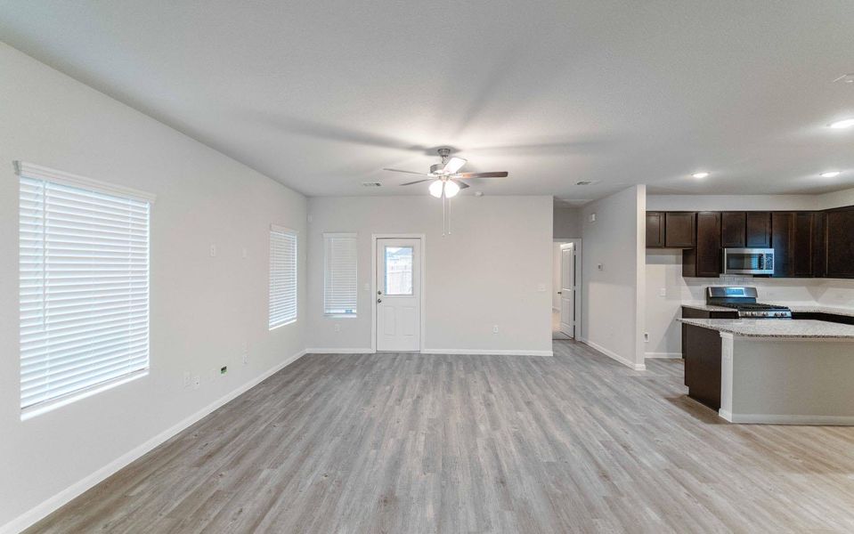 Spacious, unfurnished interior of a new home in Brooklands, Hutto (Image 9).