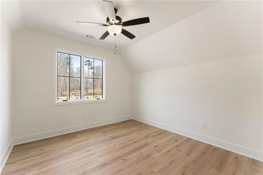 Spacious, unfurnished interior of a new home in , Gainesville (Image 45).